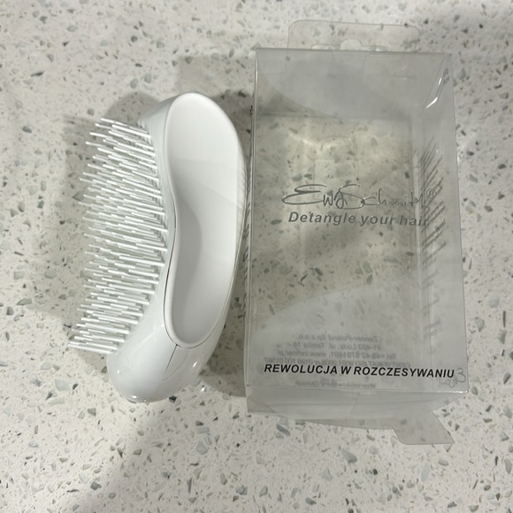Detangler Hair Brush - Picture 2 of 2